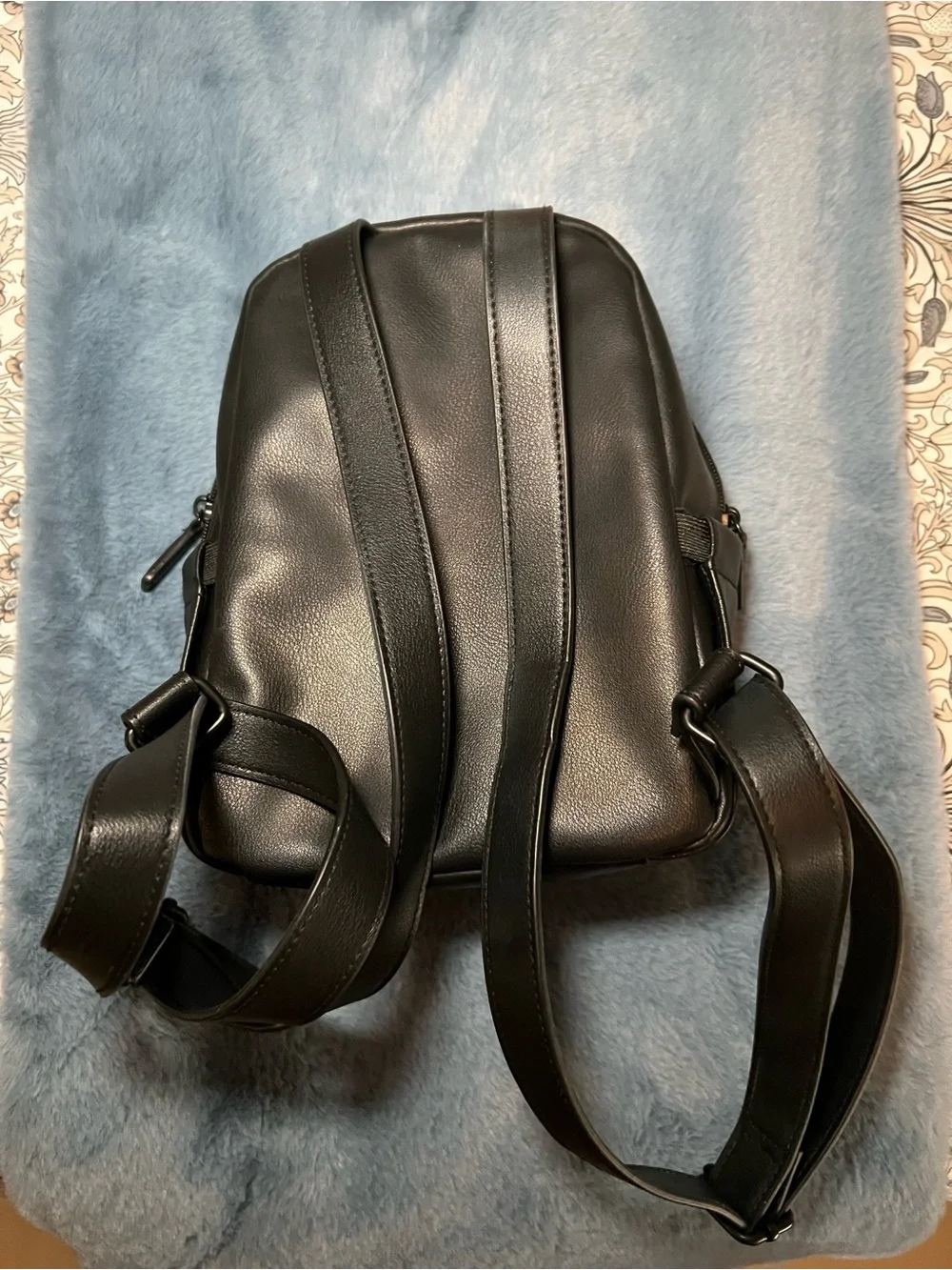 BEIS the Essential Mini Backpack in black